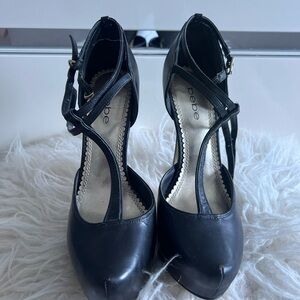 bebe 5in T-Strap strappy heels